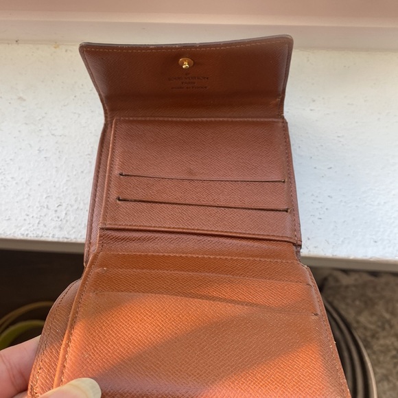 Louis Vuitton Elise compact wallets in great condition - Picture 11 of 12